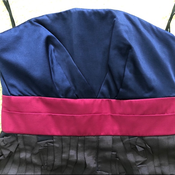 PHOEBE COUTURE STRAPLESS DRESS. - Picture 6 of 6